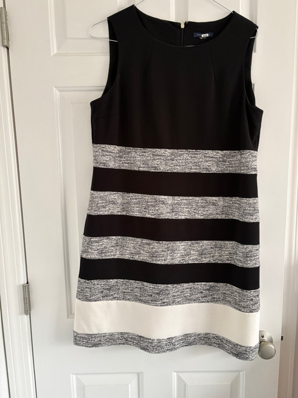 Tommy Hilfiger Black, White & Heathered Gray Sleeveless Shift Dress